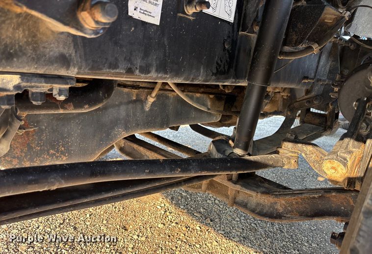 image for item DT4966 2007 Mack 600 semi truck