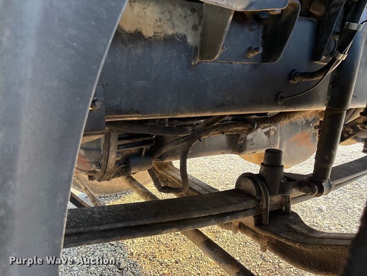 image for item DT4966 2007 Mack 600 semi truck