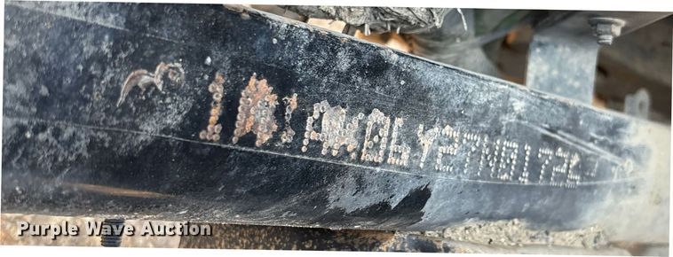 image for item DT4966 2007 Mack 600 semi truck