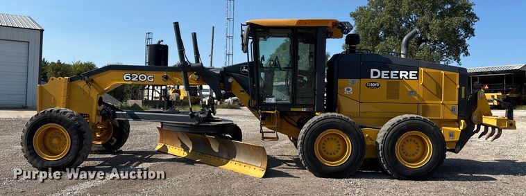 image for item DT4967 2022 John Deere 620G motor grader
