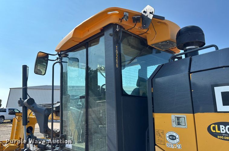 image for item DT4967 2022 John Deere 620G motor grader