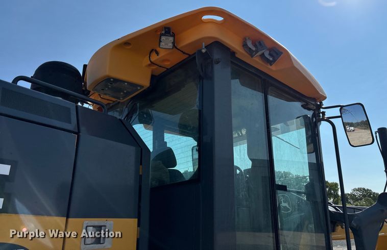 image for item DT4967 2022 John Deere 620G motor grader