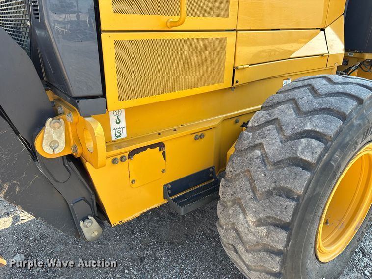 image for item DT4967 2022 John Deere 620G motor grader