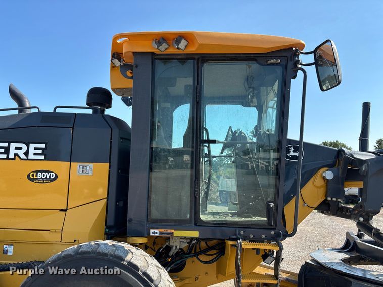 image for item DT4967 2022 John Deere 620G motor grader