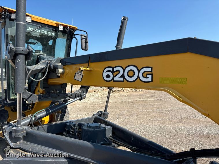 image for item DT4967 2022 John Deere 620G motor grader