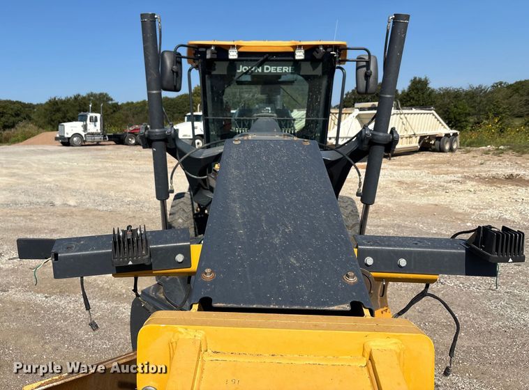 image for item DT4967 2022 John Deere 620G motor grader