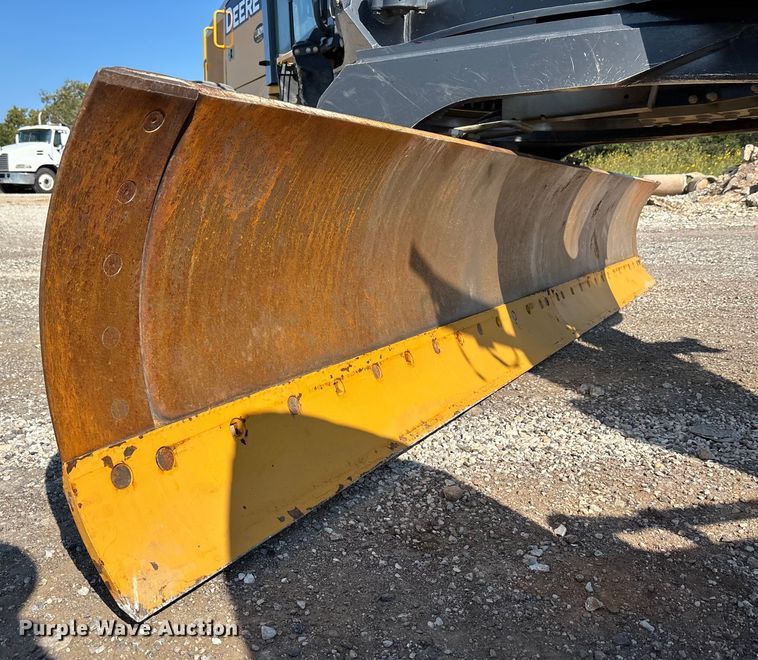 image for item DT4967 2022 John Deere 620G motor grader