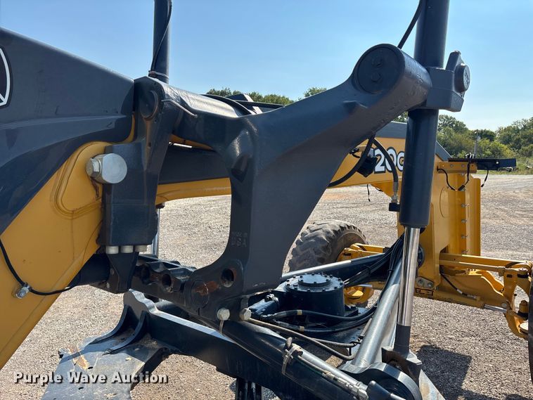 image for item DT4967 2022 John Deere 620G motor grader