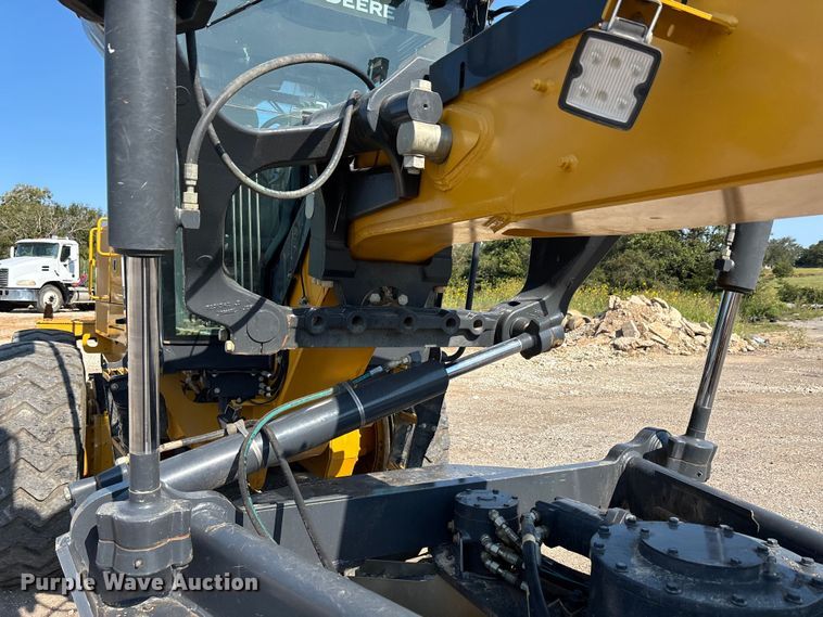 image for item DT4967 2022 John Deere 620G motor grader