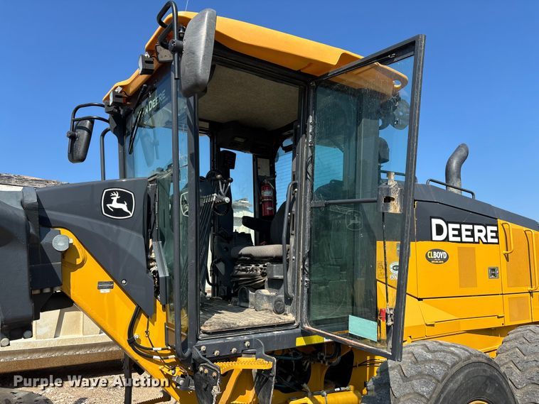 image for item DT4967 2022 John Deere 620G motor grader