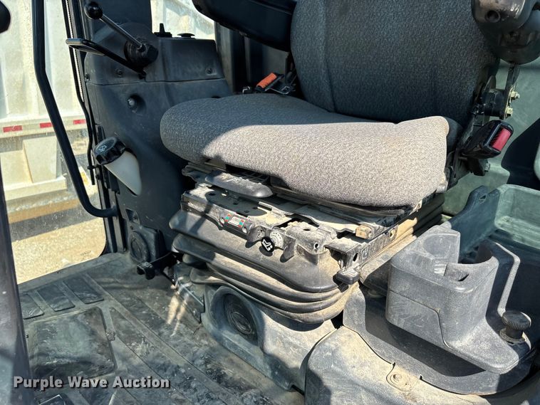 image for item DT4967 2022 John Deere 620G motor grader