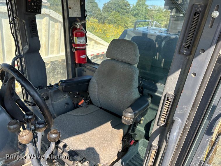 image for item DT4967 2022 John Deere 620G motor grader