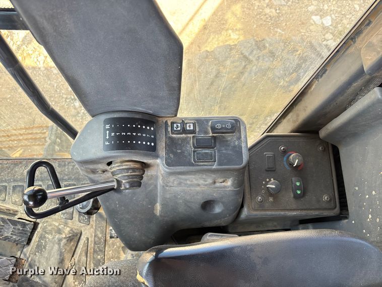 image for item DT4967 2022 John Deere 620G motor grader