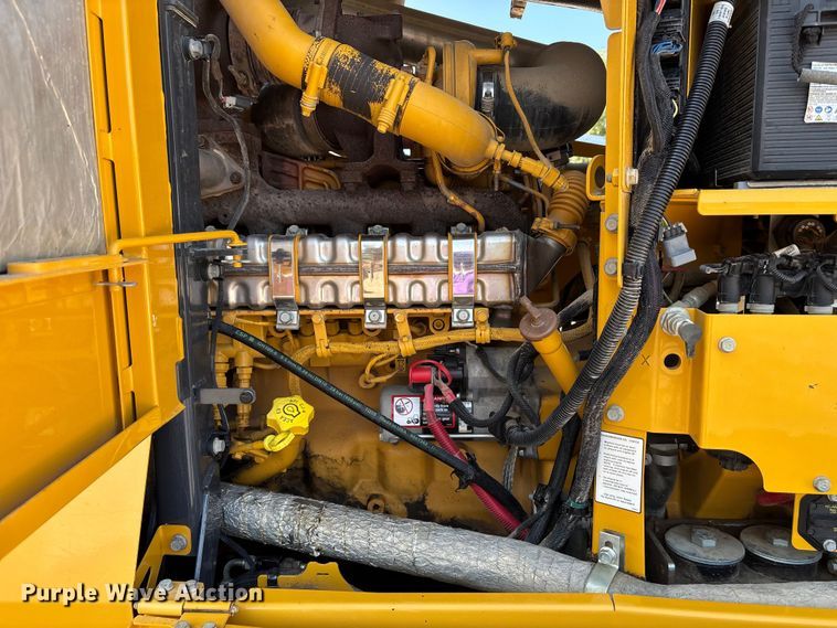 image for item DT4967 2022 John Deere 620G motor grader