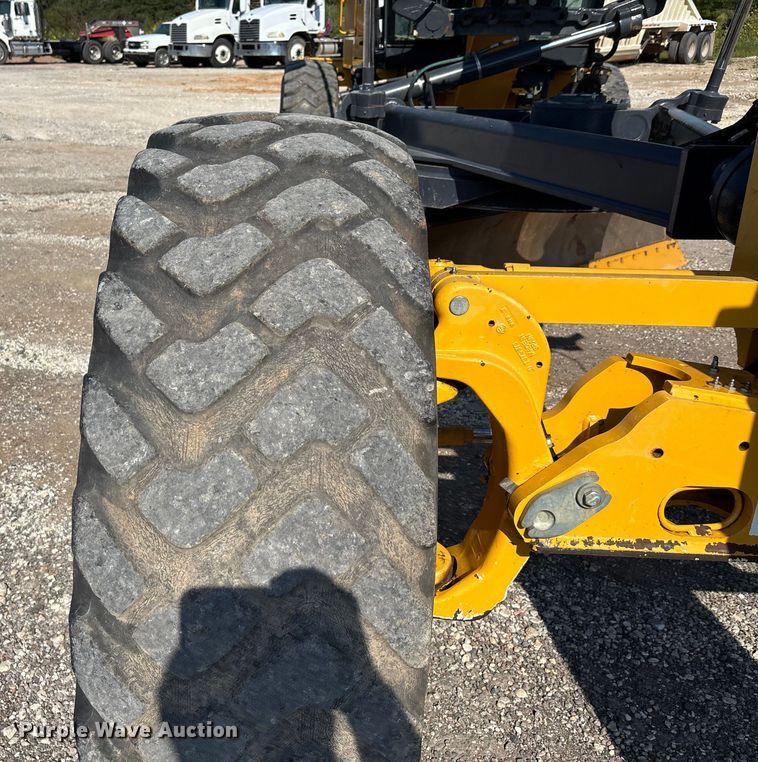 image for item DT4967 2022 John Deere 620G motor grader