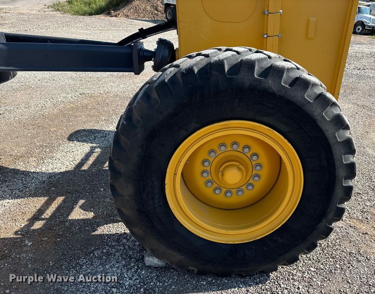 image for item DT4967 2022 John Deere 620G motor grader