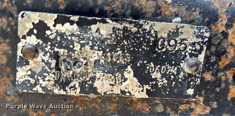 image for item DT4968 2007 Mack 600 semi truck