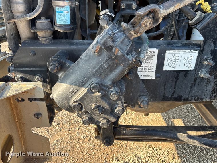 image for item DT4968 2007 Mack 600 semi truck