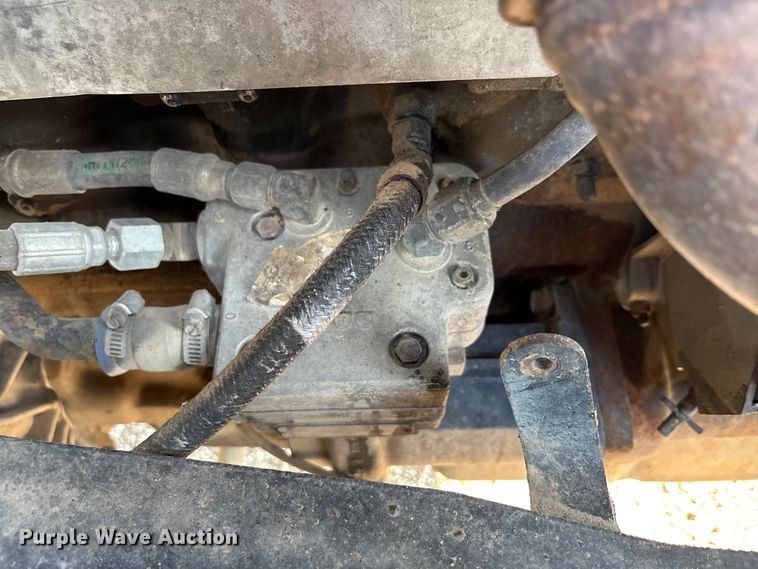 image for item DT4968 2007 Mack 600 semi truck