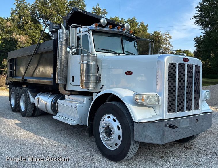 image for item DT4970 2012 Peterbilt 388 dump truck