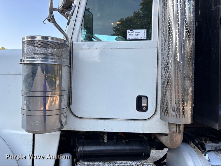 image for item DT4970 2012 Peterbilt 388 dump truck