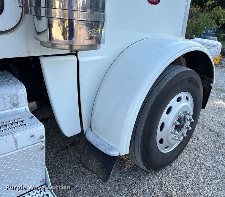 image for item DT4970 2012 Peterbilt 388 dump truck