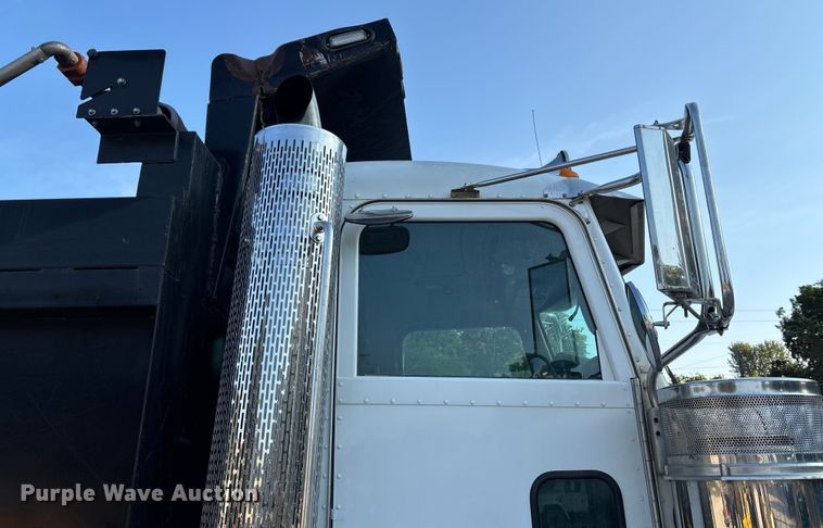 image for item DT4970 2012 Peterbilt 388 dump truck