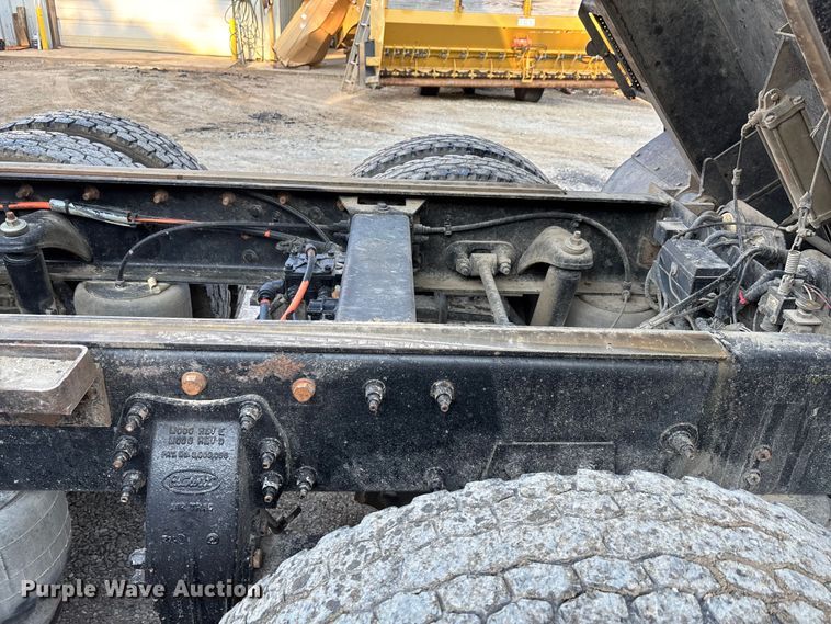 image for item DT4970 2012 Peterbilt 388 dump truck