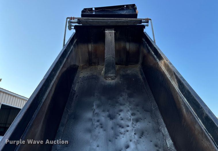 image for item DT4970 2012 Peterbilt 388 dump truck