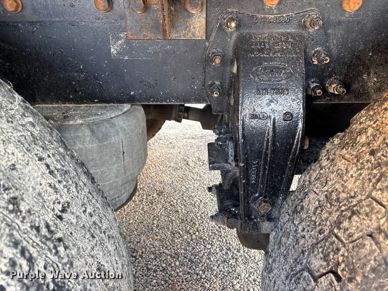 image for item DT4970 2012 Peterbilt 388 dump truck