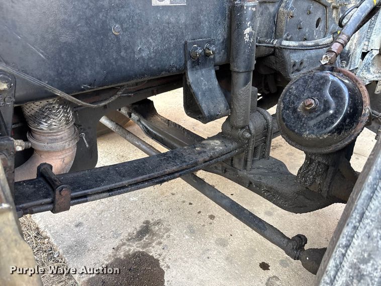 image for item DT4970 2012 Peterbilt 388 dump truck