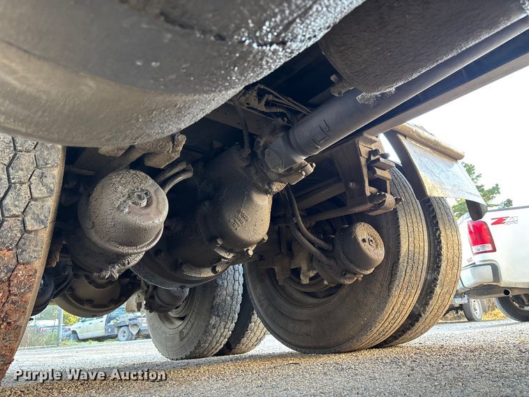 image for item DT4970 2012 Peterbilt 388 dump truck