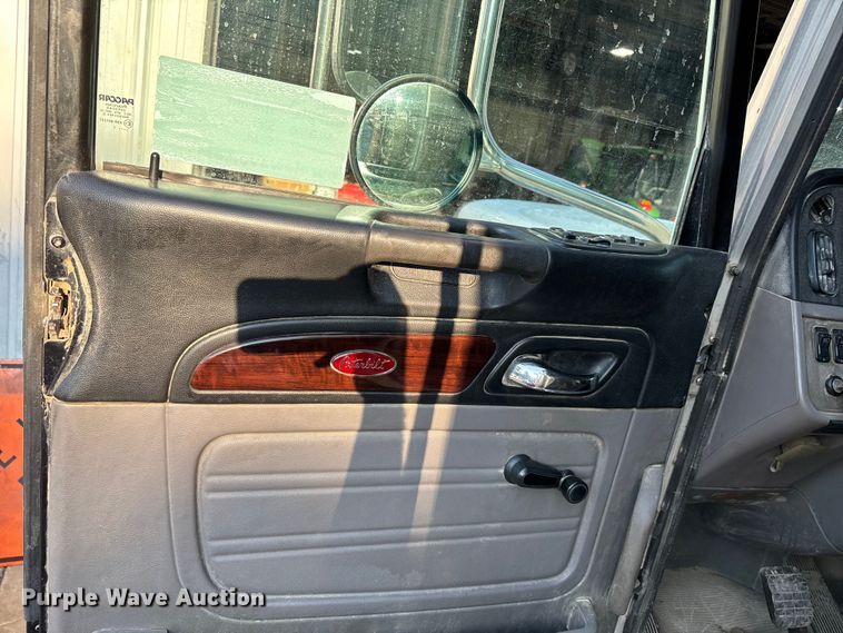 image for item DT4970 2012 Peterbilt 388 dump truck