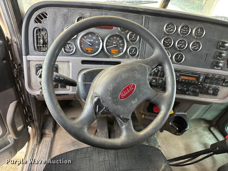 image for item DT4970 2012 Peterbilt 388 dump truck