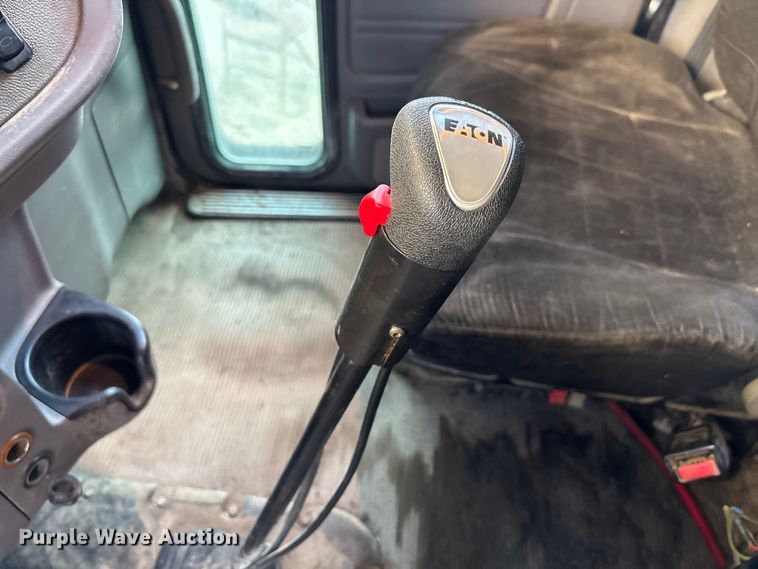 image for item DT4970 2012 Peterbilt 388 dump truck