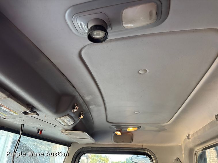 image for item DT4970 2012 Peterbilt 388 dump truck