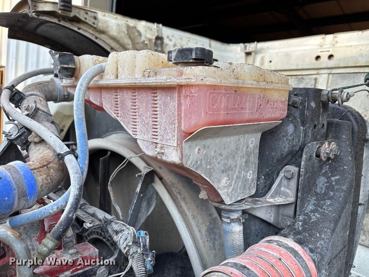 image for item DT4970 2012 Peterbilt 388 dump truck