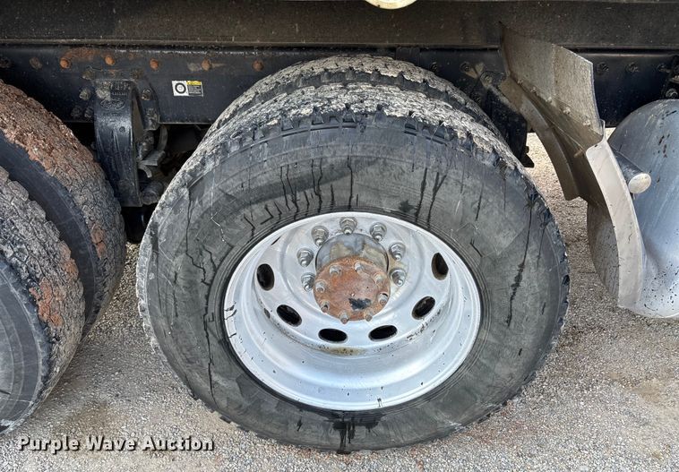 image for item DT4970 2012 Peterbilt 388 dump truck