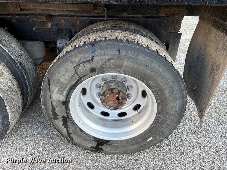 image for item DT4970 2012 Peterbilt 388 dump truck