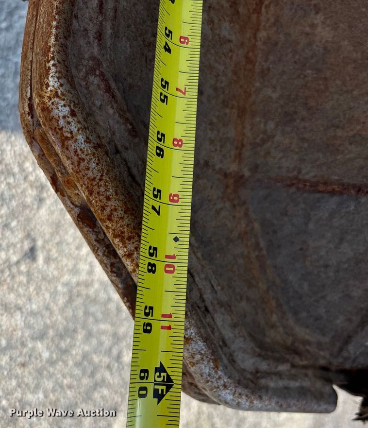 image for item DT4972 Kubota M108S MFWD tractor