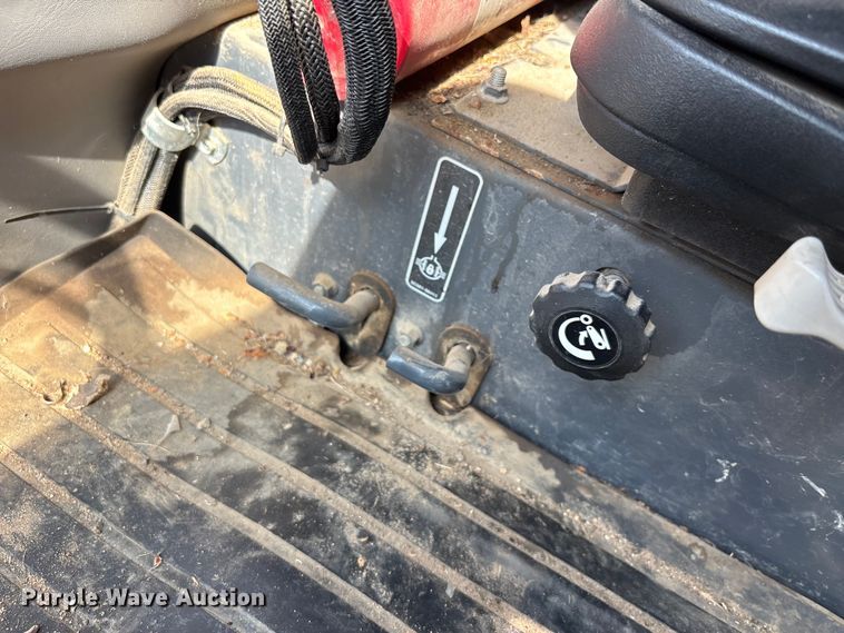 image for item DT4972 Kubota M108S MFWD tractor