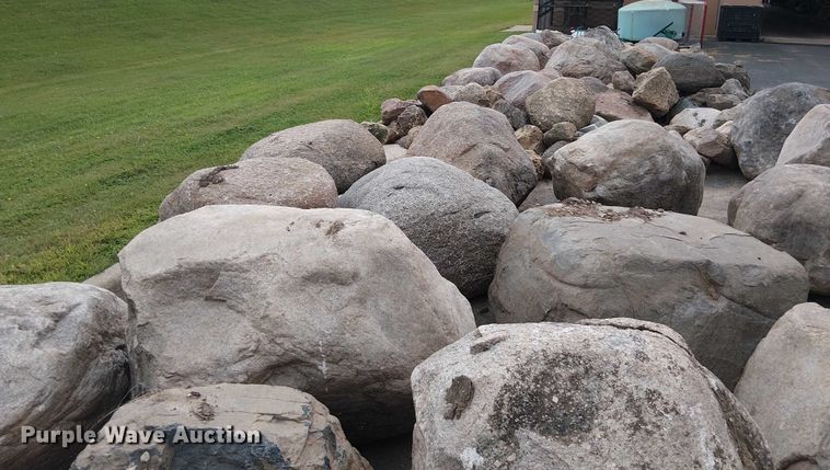 image for item DT6261 Approximately 100 landscape boulders