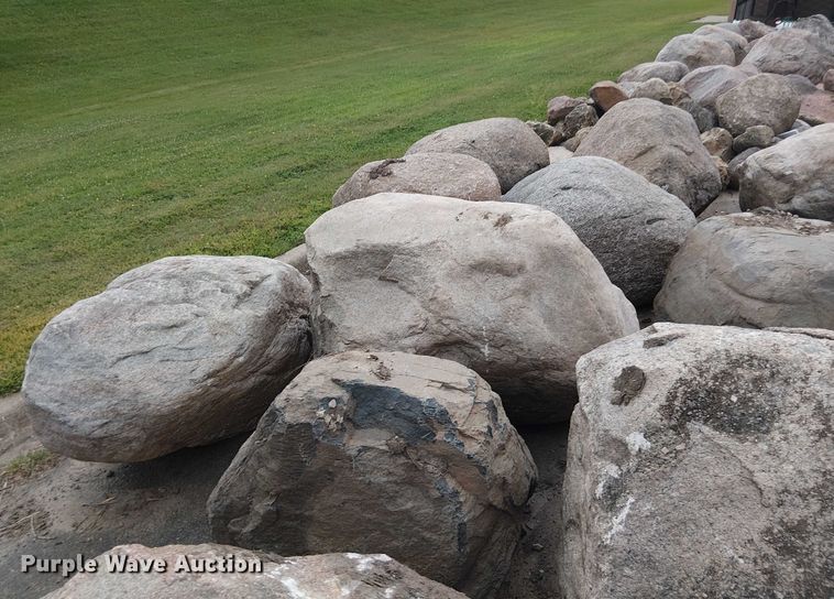 image for item DT6261 Approximately 100 landscape boulders