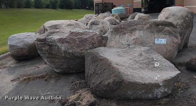 image for item DT6261 Approximately 100 landscape boulders