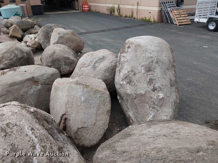 image for item DT6261 Approximately 100 landscape boulders