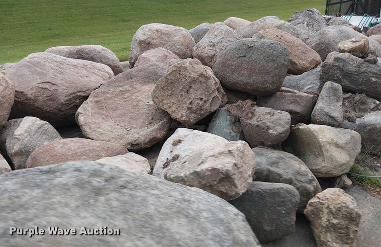 image for item DT6261 Approximately 100 landscape boulders