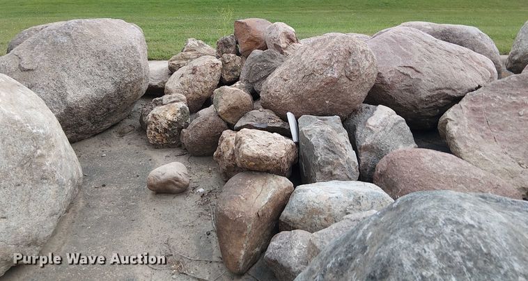 image for item DT6261 Approximately 100 landscape boulders