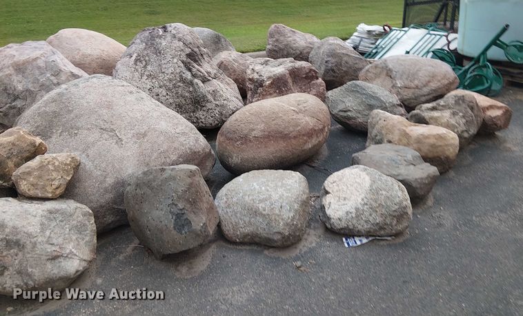 image for item DT6261 Approximately 100 landscape boulders