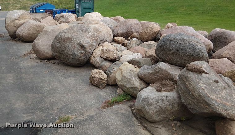 image for item DT6261 Approximately 100 landscape boulders