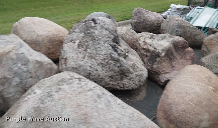 image for item DT6261 Approximately 100 landscape boulders